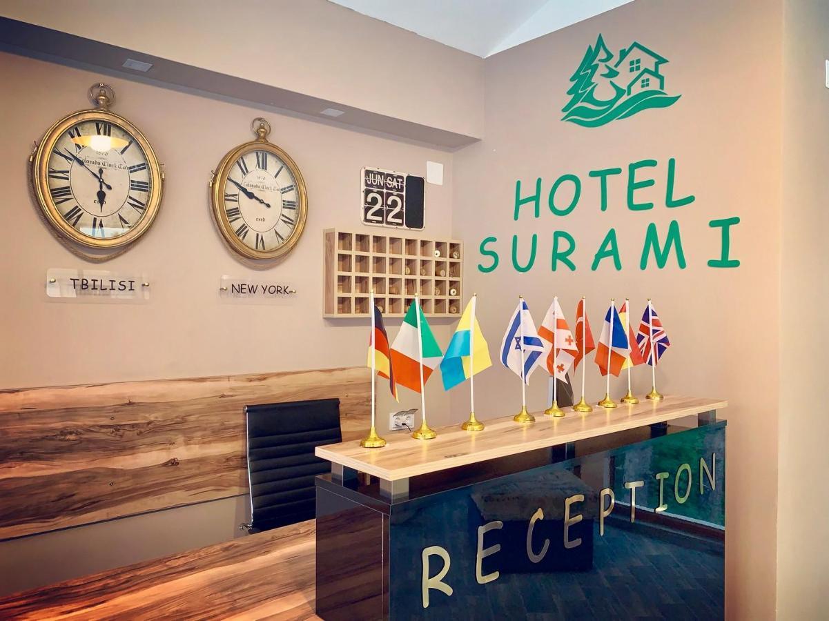 Hotel Surami Extérieur photo